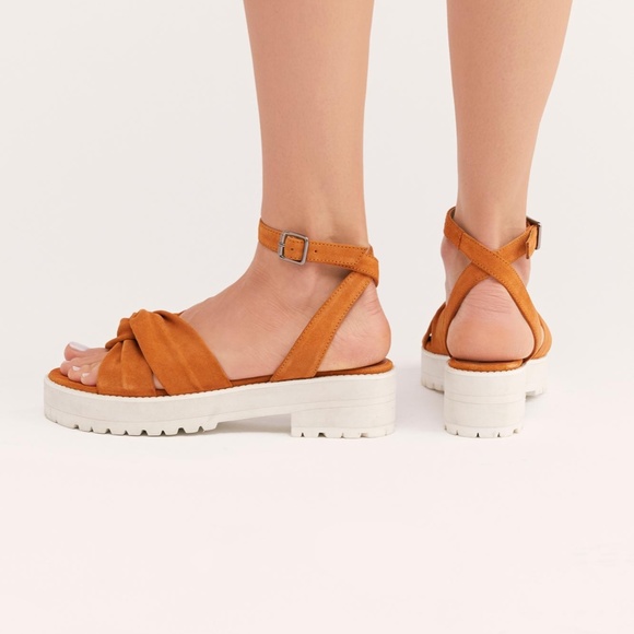 Free People Essex Suede Platform Sandals Brown Taupe Ankle-Strap Summer Heels 38 - Picture 2 of 11